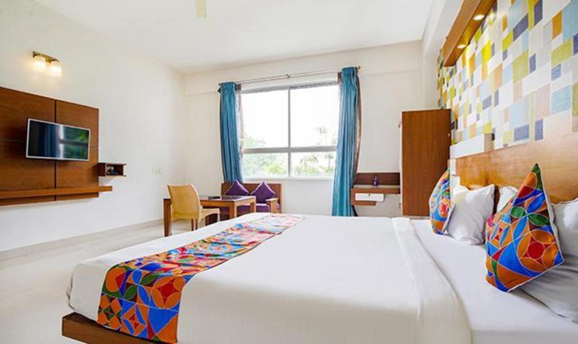 Fabhotel Emirates Suites - Sarjapur Road บังกาลอร์ ภายนอก รูปภาพ