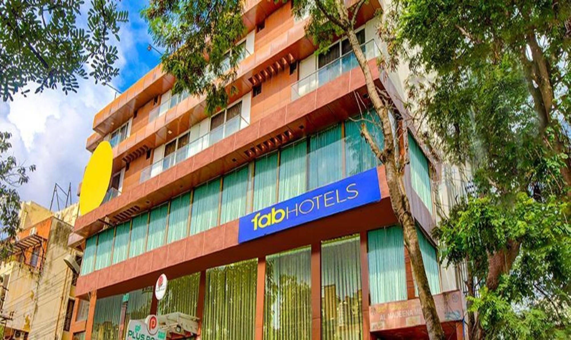 Fabhotel Emirates Suites - Sarjapur Road บังกาลอร์ ภายนอก รูปภาพ